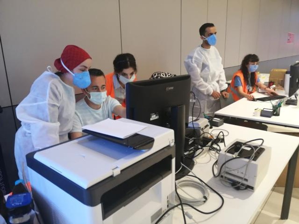 Türkiye'ye girişte örnekleme temelinde PCR testi uygulamasının kapsamı genişledi