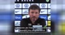 Van Bommel scherzt: 