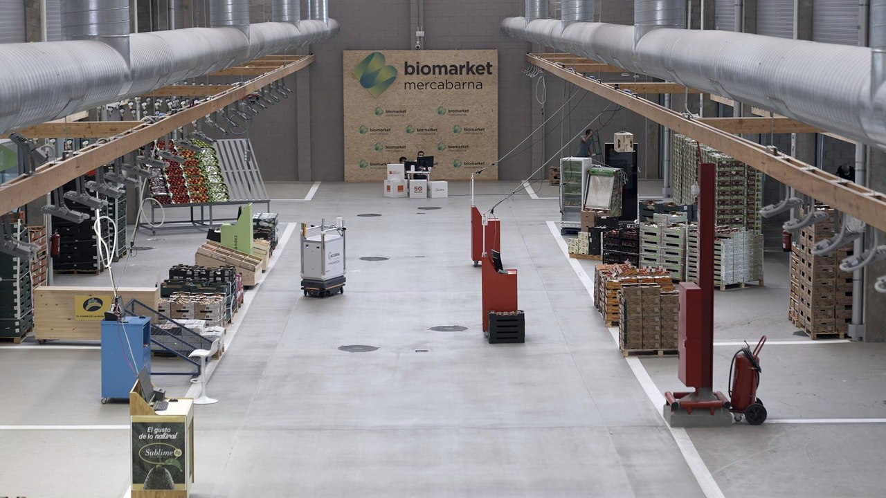5G Autonomus Desinfectant Robot