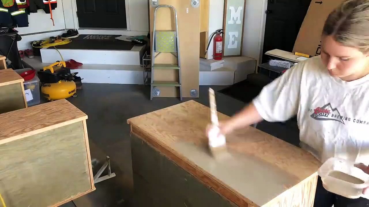 Furniture Flip Projects // Trash To Treasure // Flipping Facebook