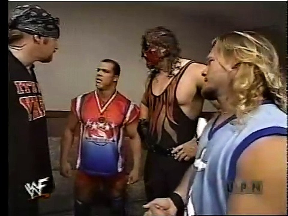 Team WWF backstage [2001-07-12]