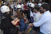 ESKİŞEHİR'DE 'LGBT ONUR HAFTASI' YÜRÜYÜŞÜNE POLİS MÜDAHALESİ 20 GÖZALTI