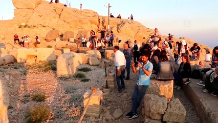 ADIYAMAN - Hindistan'ın Ankara Büyükelçisi Panda, Nemrut Dağı'nda güneşin batışını izledi