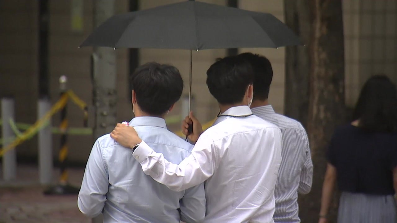 [날씨] 전국 본격 30℃ 무더위...오후 곳곳 소나기 / YTN