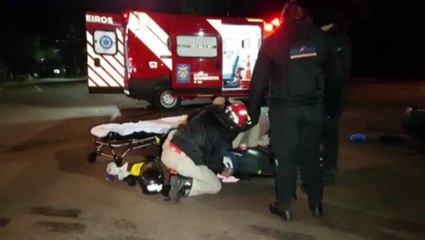 Motociclista fica ferido em acidente na Rua Visconde de Guarapuava no Centro
