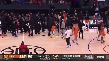 Patrick Beverley expulsé après avoir violemment poussé Chris Paul dans le dos