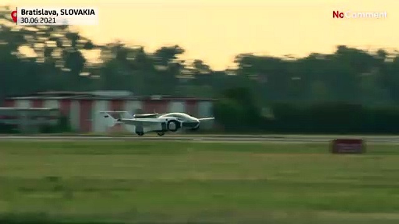 شاهد: السيارة الطائرة "إير كار" تقطع مسافة 80 كم في 25 دقيقة