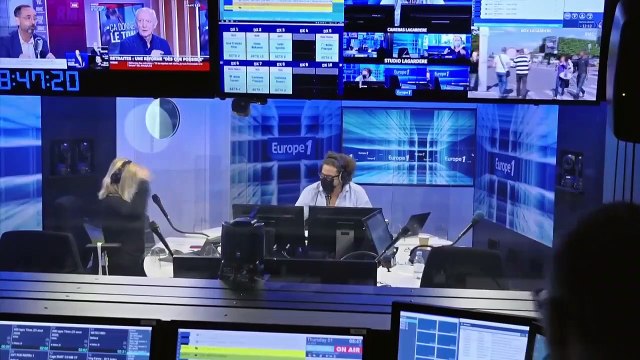 Véronique Rabiot : Pourquoi ce n'est pas mon Adrien qui l'a tiré ce tir au but ? (Canteloup)