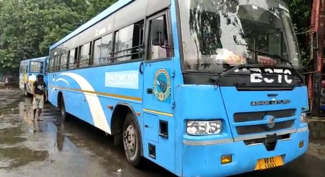 শিলিগুড়ি তেনজিং নরগে বাস টার্মিনাল থেকে সমস্ত রুটে বাস পরিষেবা চালু করা হলো| Oneindia Bengali