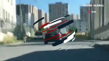 Tasmalı köpeği bindiği aracın peşinde koşturdu