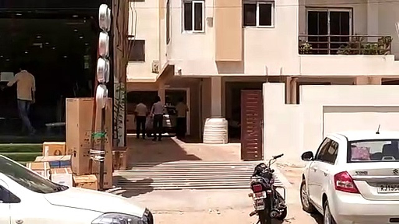 थानाधिकारी पर डीए की एफआइआर दर्ज, पांच ठिकानों पर एसीबी की तलाशी