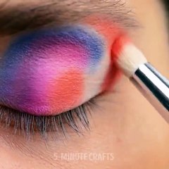34 Secrets Of Bright And Unusual Makeup
