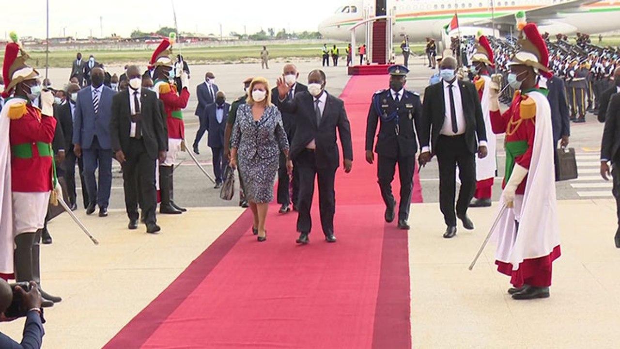 Retour à Abidjan du Président  Alassane Ouattara après un séjour en France