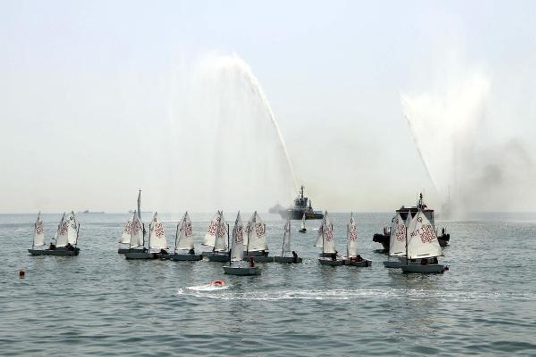 TEKİRDAĞ'DA KABOTAJ BAYRAMI'NA RENKLİ KUTLAMA