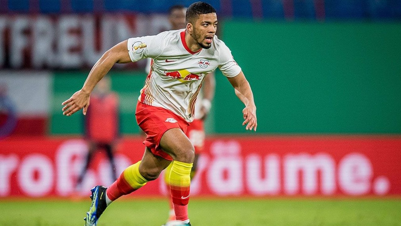 Nimmt Löw Henrichs mit? 'Ich hoffe noch auf die EM'