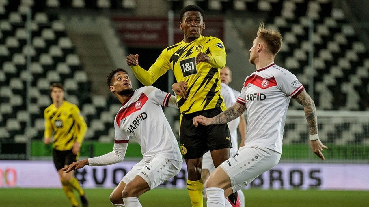 Tachie krönt seine Leistung mit dem Ausgleichstreffer: BVB hält Essen auf Distanz