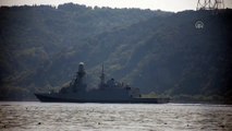 İSTANBUL - İtalya Donanması'na ait savaş gemisi İstanbul Boğazı'ndan geçti