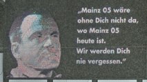 Schwarz über Frank: 