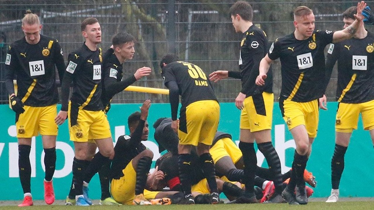 Fünf Tore in der Schlussphase: BVB-U-23 düpiert Gladbach