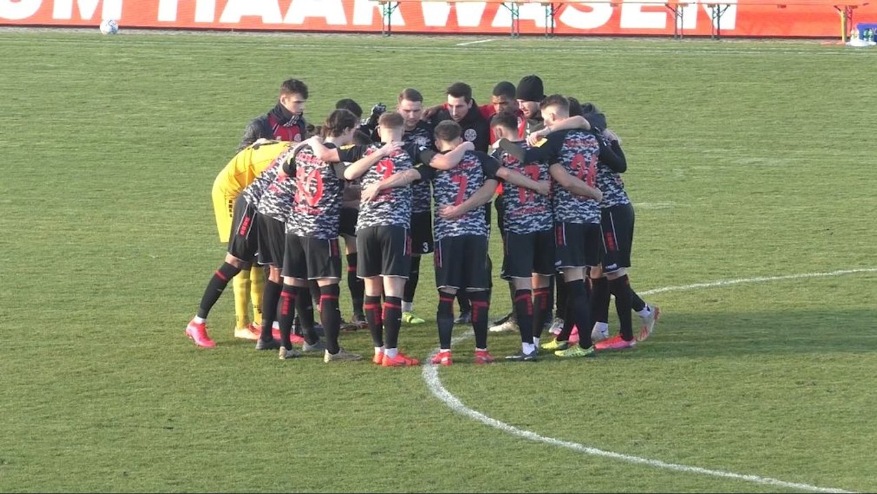 Steinbach holt wichtige Zähler im Titelrennen