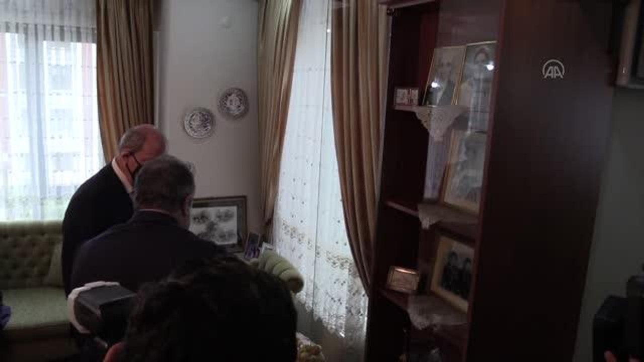 Son dakika haber... KKTC Cumhurbaşkanı Ersin Tatar, Emekli Tuğgeneral Nihat İlhan'ın yaşadığı evi ziyaret etti