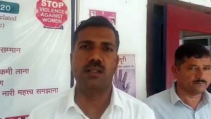 मस्टररोल में नाम चलाने के एेवज में मांगी रिश्वत, रंगे हाथों गिरफ्तार