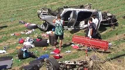 Romanyalı aile parçalanan lüks cipten sağ çıktı