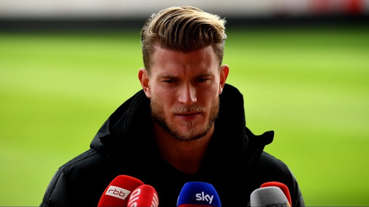 Karius fühlt sich ungerecht behandelt - und zeigt sich kampflustig