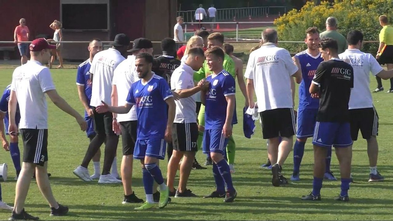 Emotionale Traineransprache nach Finaleinzug - Sasel mit Chance auf Leverkusen-Duell