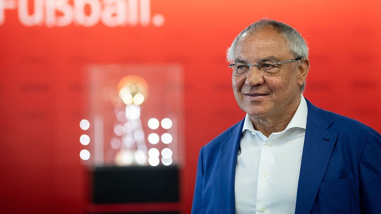 Felix Magath zu Gast beim kicker: 'Mein ständiger Begleiter'