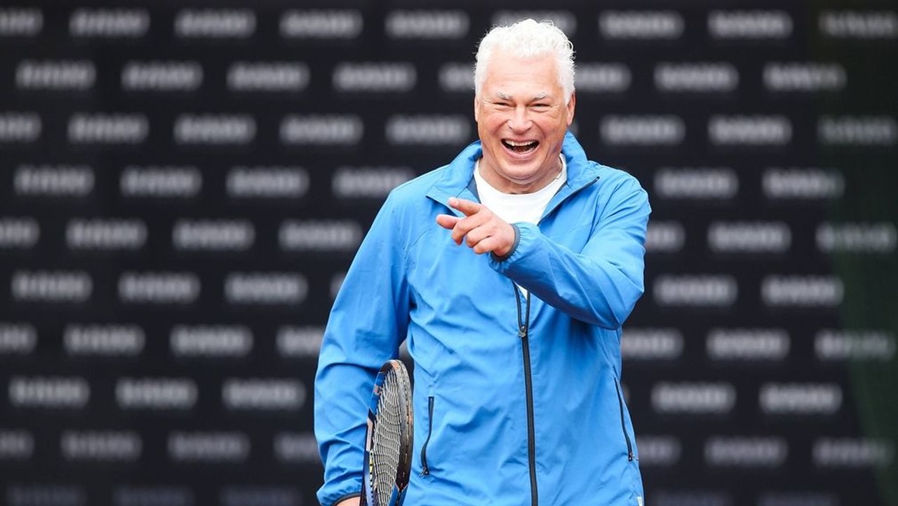 Toni Polsters launige Erinnerungen: 'Ich habe die DDR sportlich beendet'