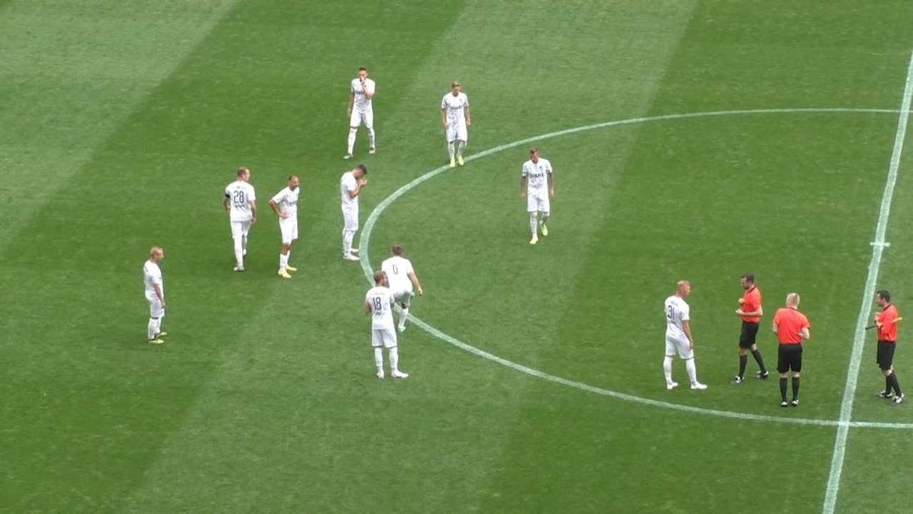 Vor 300 Zuschauern - Aachen mit Problemen gegen Steinbach