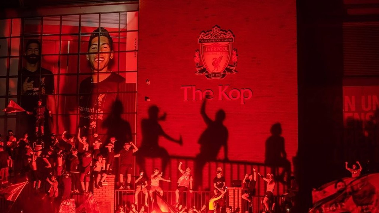 'Volle Anerkennung'  - Feiernde Reds und Glückwünsche aus London