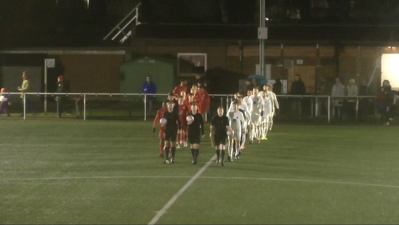 Chancenwucher und Last-Minute-Treffer: HEBC gewinnt verrücktes Derby