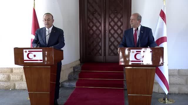 LEFKOŞA (AA) - Dışişleri Bakanı Çavuşoğlu: Sayın Cumhurbaşkanımızın (Erdoğan) bölgesel konferans önerisi halen masadadır.