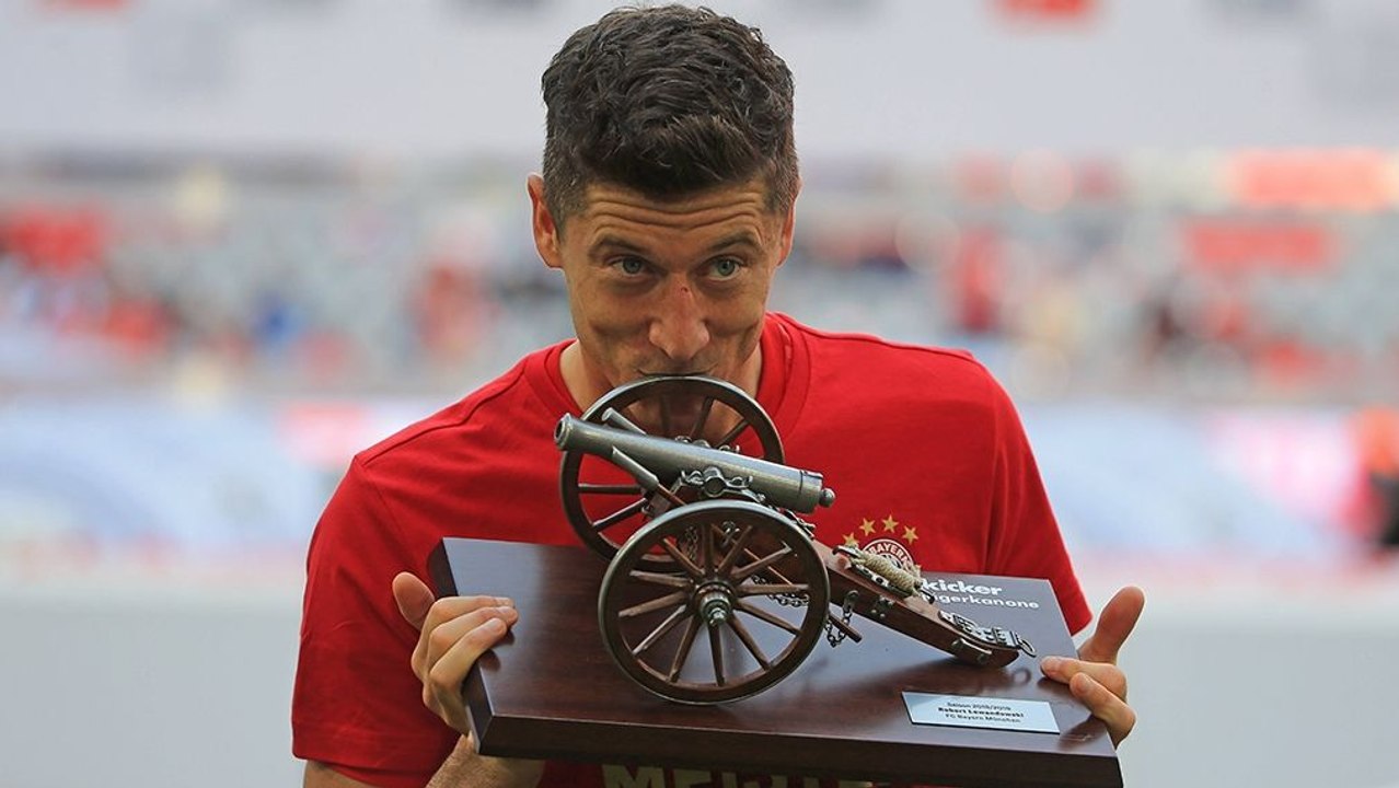 Lewandowski unangefochten - Bremer Überraschung