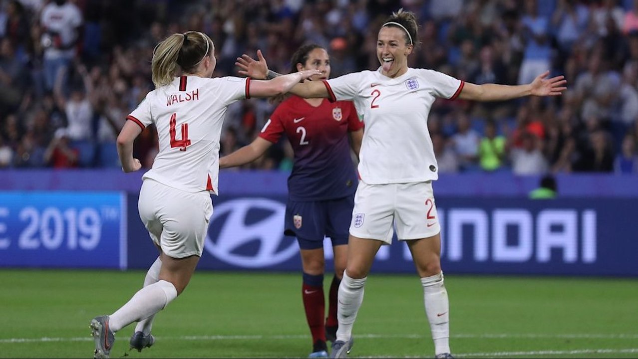 Stellen die 'Lionesses' den Titelverteidigerinnen ein Bein?