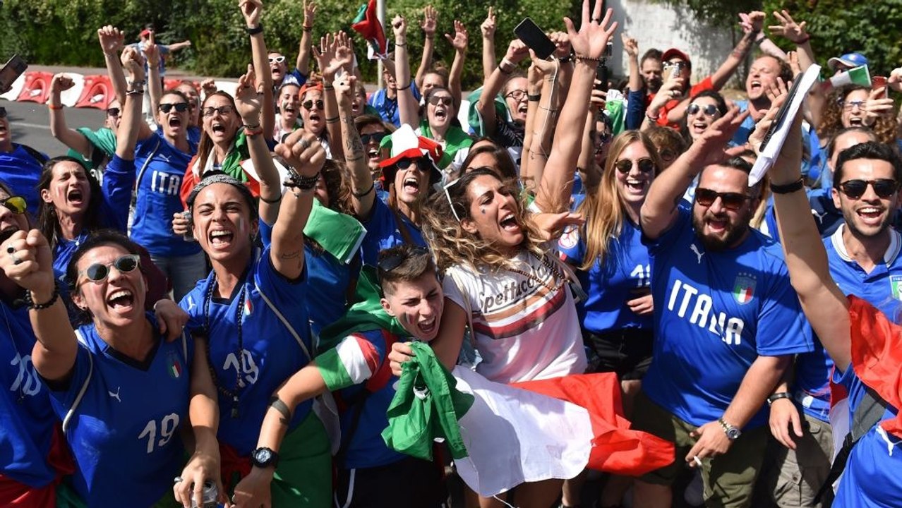 Zwei große Fußballnationen, ein Traum - Italien und Niederlande feiern WM-Viertelfinaleinzug