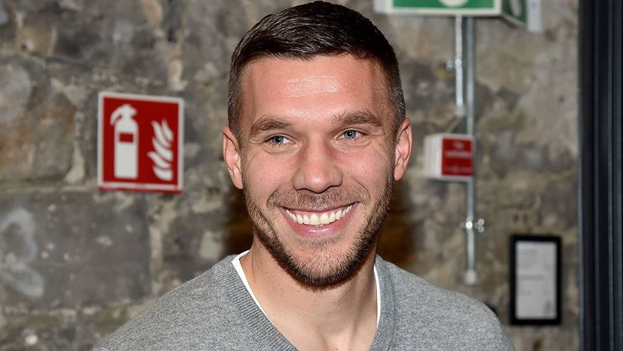Ex-Nationalspieler Podolski glaubt an Kölner Wiederaufstieg