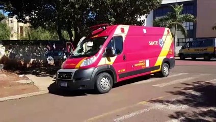 Idoso é atingido por veículo enquanto andava de bicicleta, na Avenida Tito Muffato