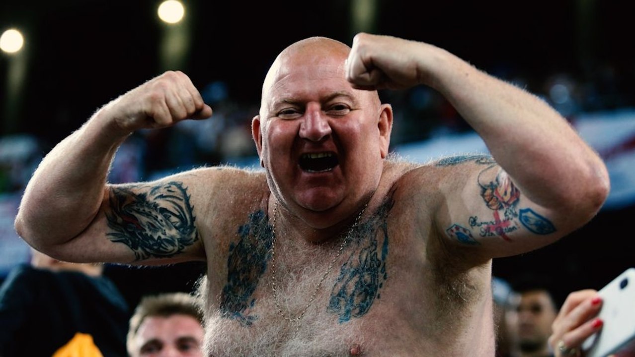 Nach historischem Elfmeter-Sieg - Englands Fans außer Rand und Band