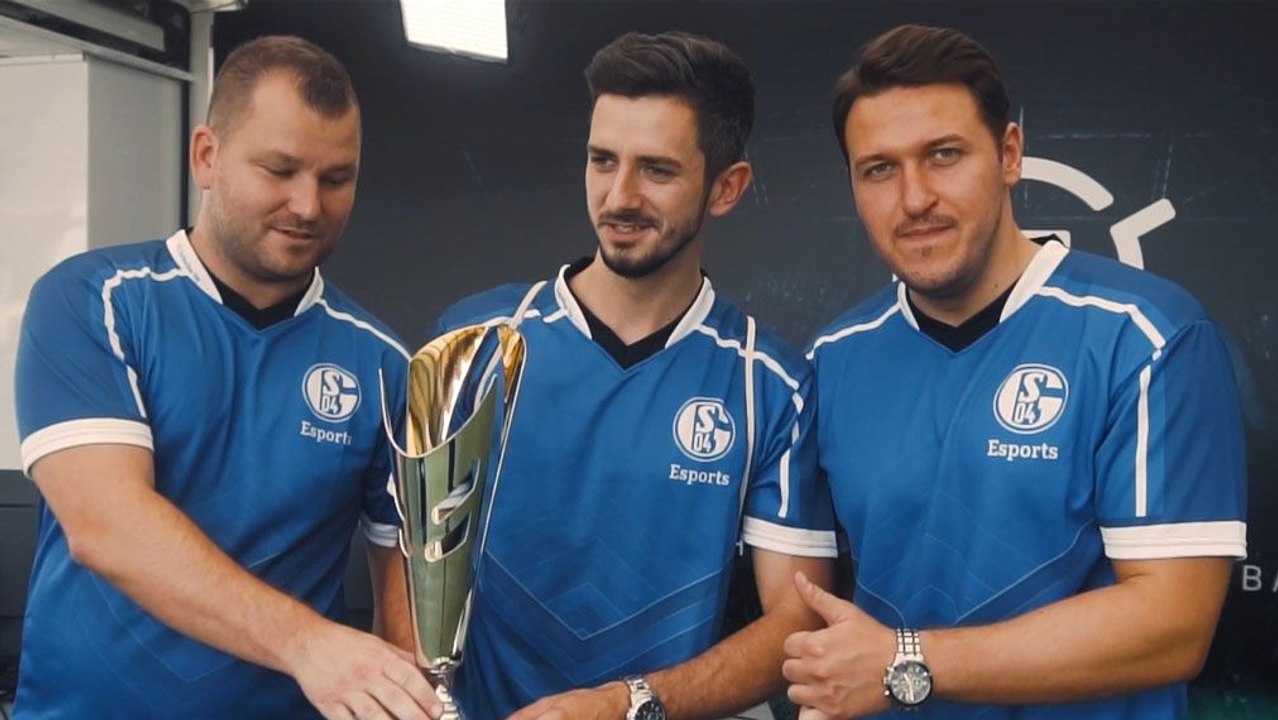 PES 2019: Schalke will an die Spitze