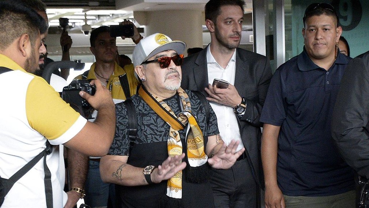 Maradona ist da! Mexikaner heißen neuen Trainer willkommen