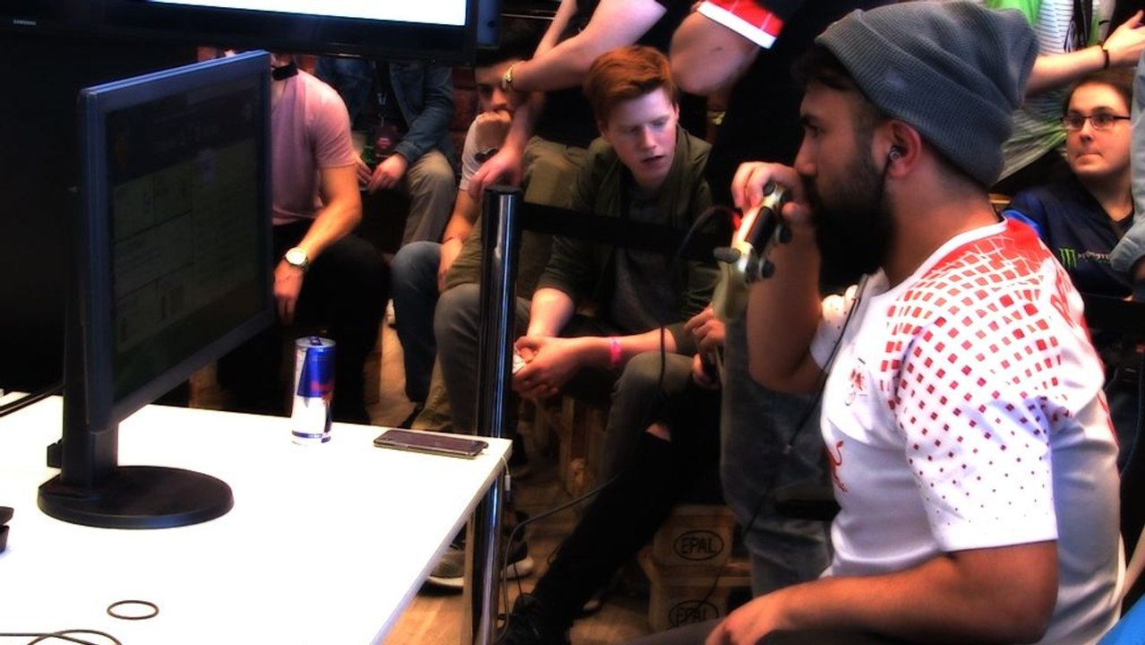 Wenn der Controller fliegt: Cihans Ausraster im Video