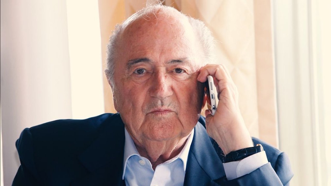 Zu Gast bei Freunden - Blatter entdeckt die Liebe zum Fußvolk