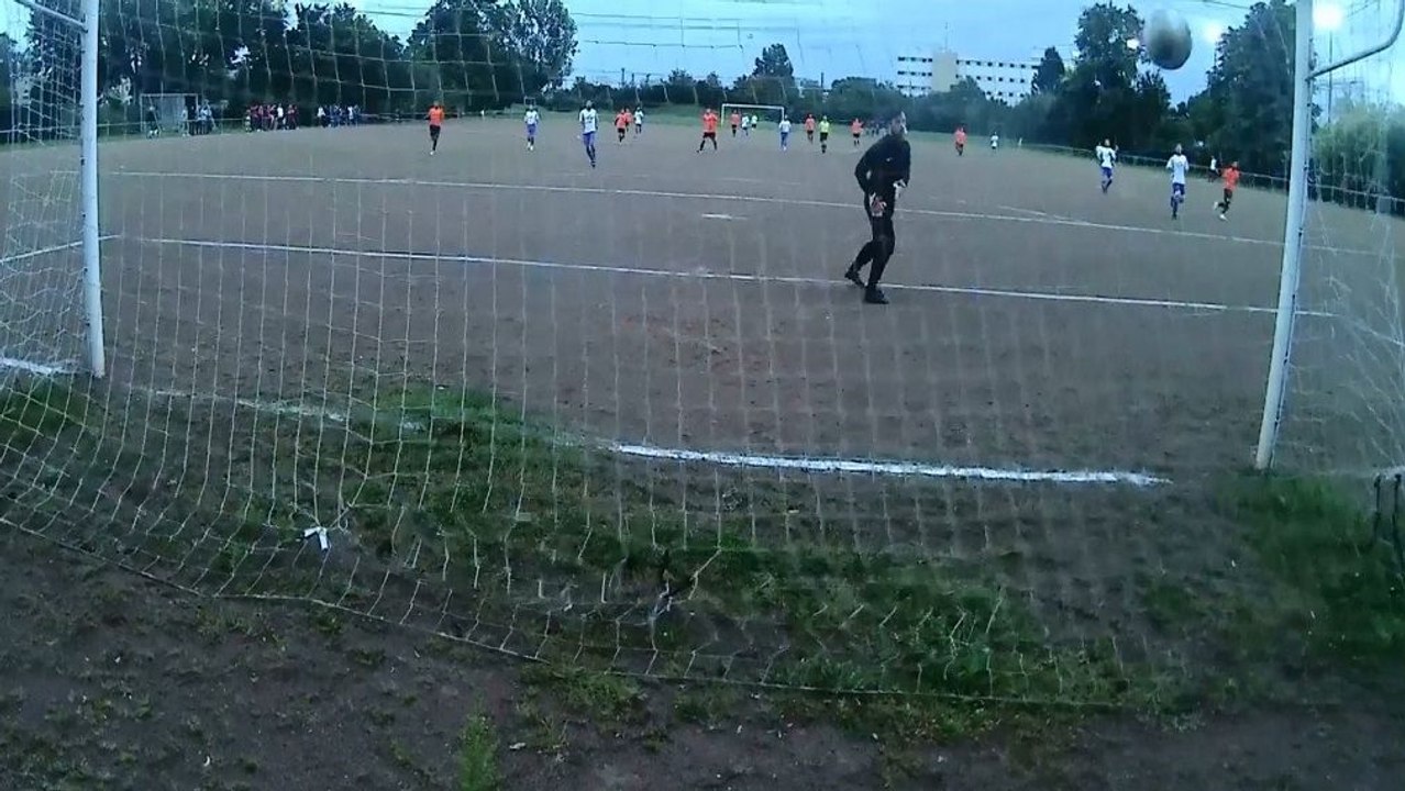 Hammer-Volleytreffer für Türkgücü
