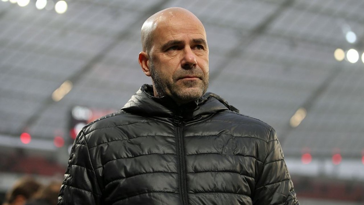 Bosz zuversichtlich: 'Brauchen einen Sieg'