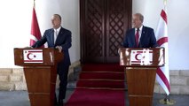 LEFKOŞA - KKTC Cumhurbaşkanı Tatar ve Dışişleri Bakanı Çavuşoğlu gazetecilerin sorularını yanıtladı (2)