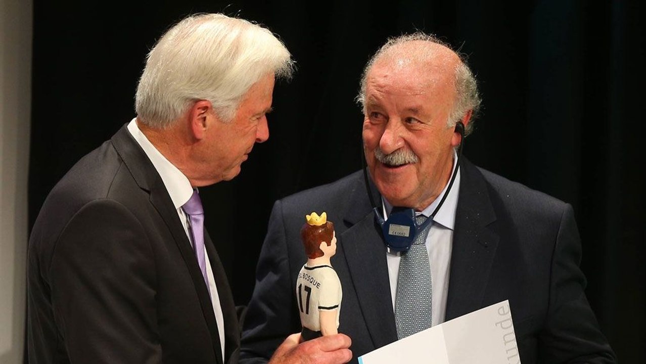 Del Bosque wünscht sich verbindende Rolle des Fußballs