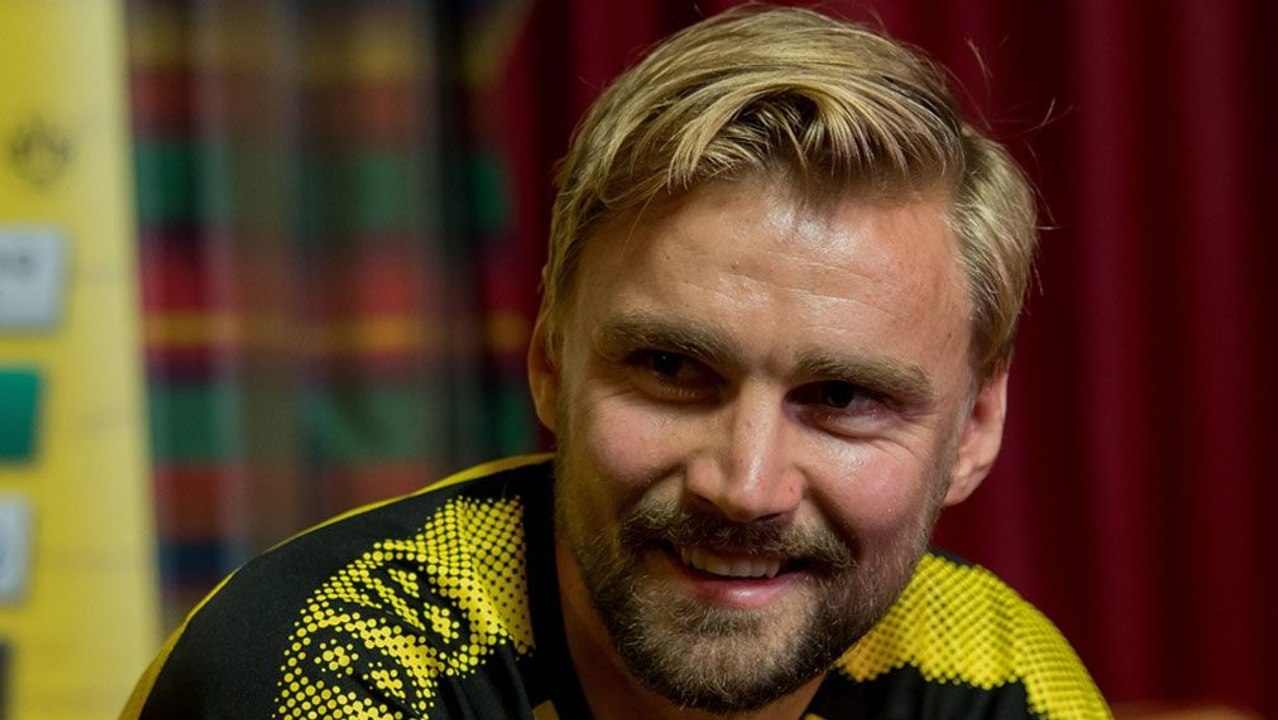 Marcel Schmelzer entspannt - 'Asienreisen sind Normalität'